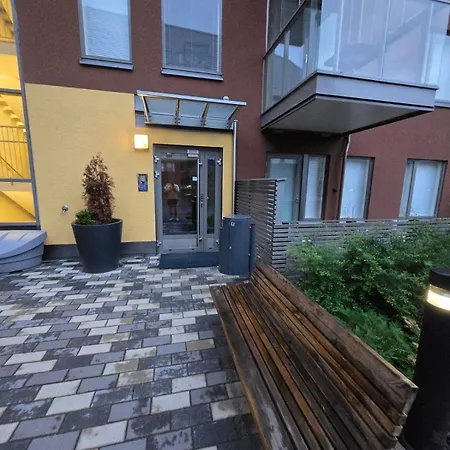 Viherpihan Helmi I Free Parking & Netflix I 5g Apartament